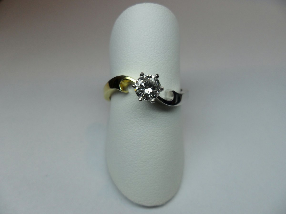 Stradivarius Solitair Ring 0.50 crt.